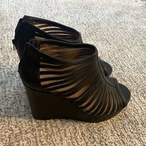 Torrid’s size 11 Mesh lined Wedge